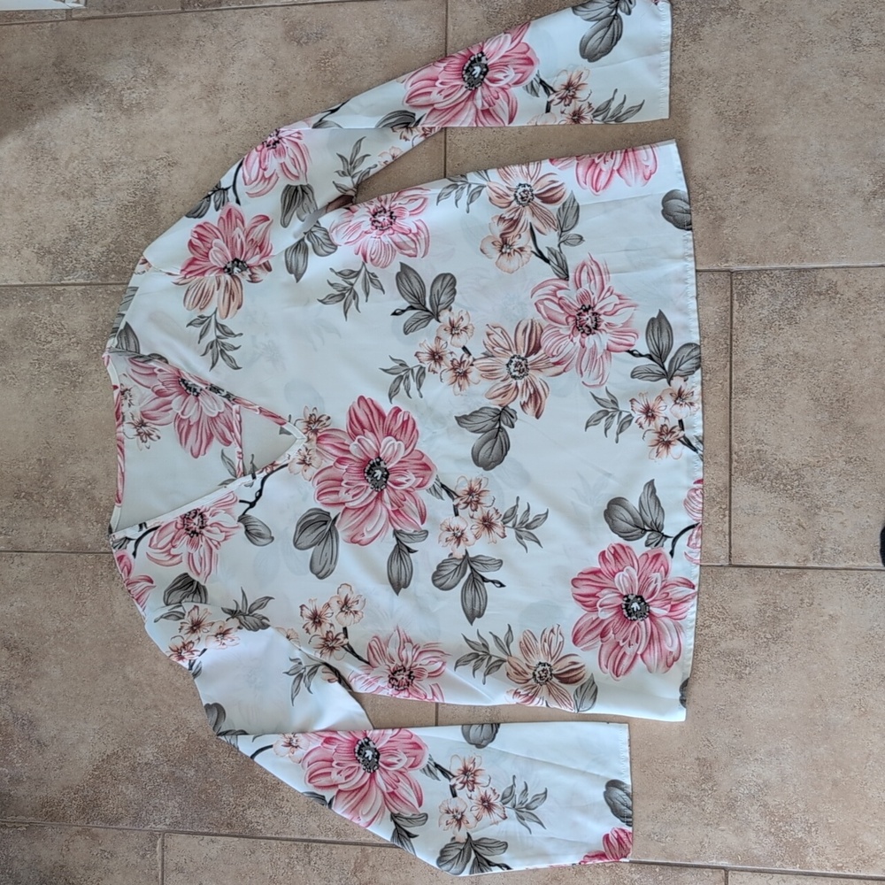 Beautiful Floral Blouse/Top